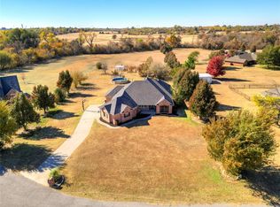 615 Juniper Ln, Tuttle, OK 73089