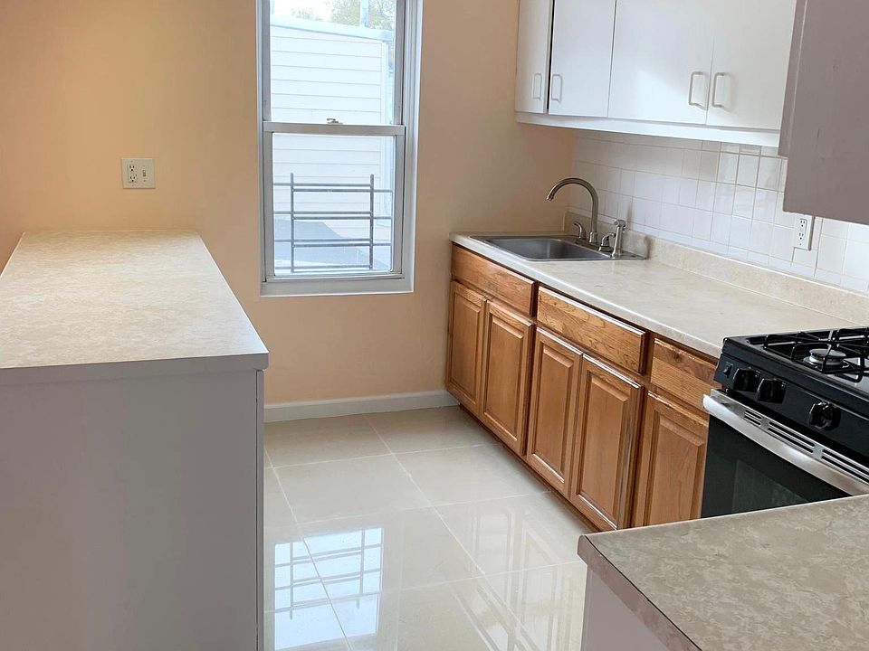 1st image of 7819 90th Ave Floor 2