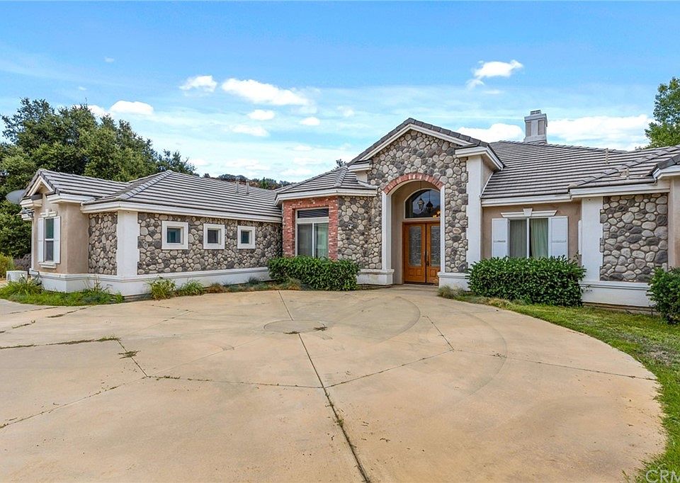 39350 Hidden Heights Dr, Yucaipa, CA 92399 Zillow