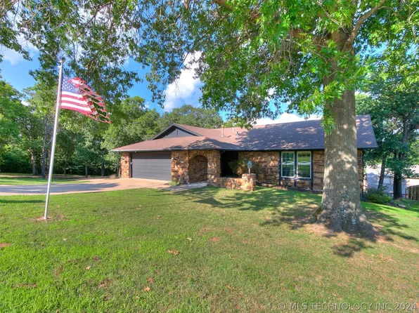 813 Ridge Rd W, Sapulpa, OK 74066