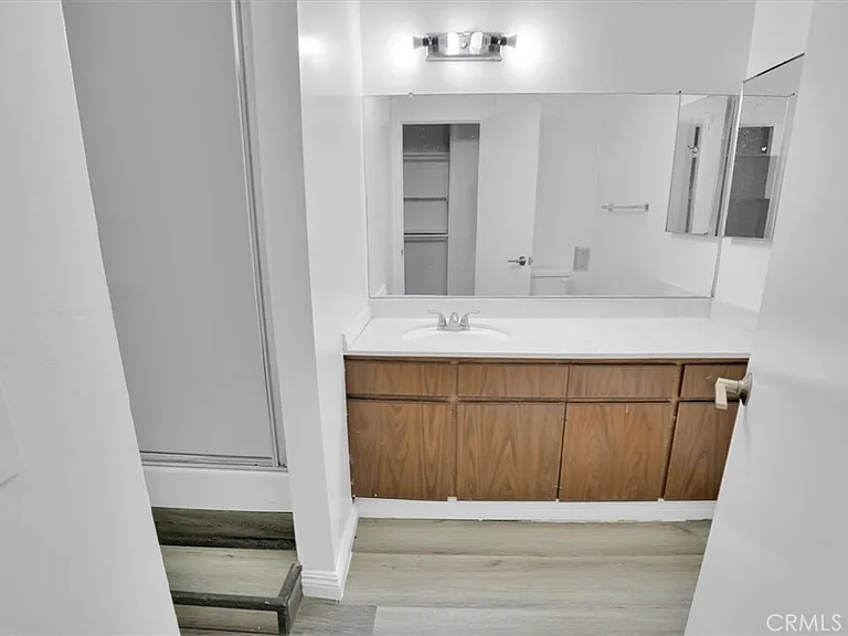 5412 Lindley Ave #110 — Photo 23
