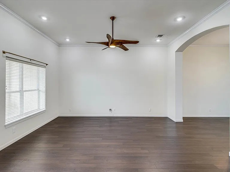 14910 Leeward Dr — Photo 10