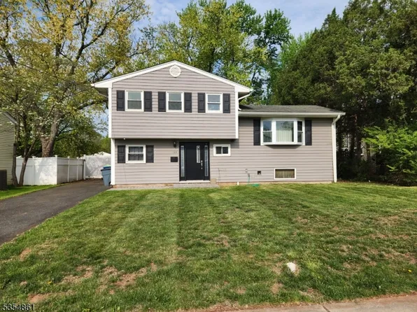 109 Brentwood Rd, Raritan Boro, NJ 08869