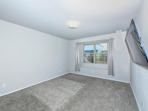 3rd image of 10525 Green Lake Dr