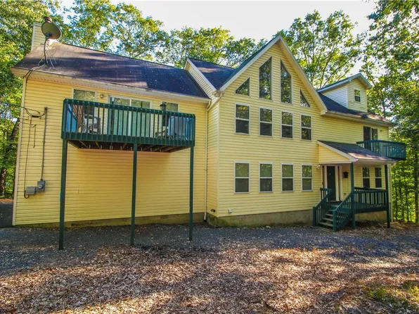 4219 Winchester Way, Bushkill, PA 18324