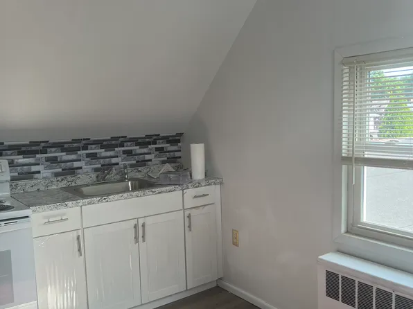 (undisclosed Address), Levittown, NY 11756