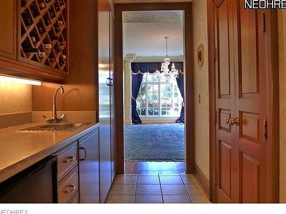 5th image of 10423 Highland Dr