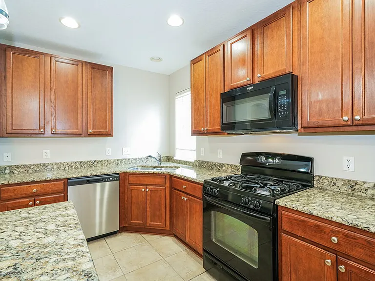 16014 Loneoak View Dr — Photo 8