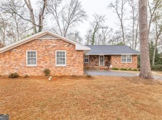 114 Skyway Dr, Warner Robins, GA 31088