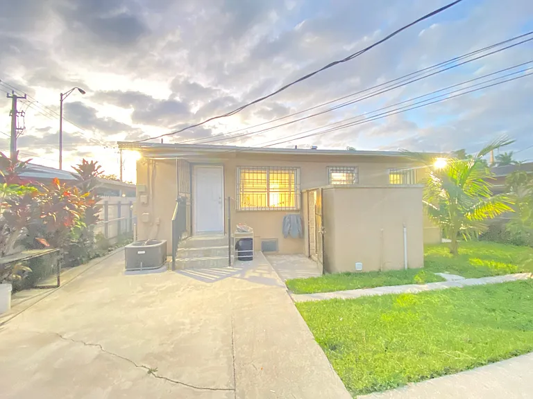 3611 SW 97th Ave — Photo 12
