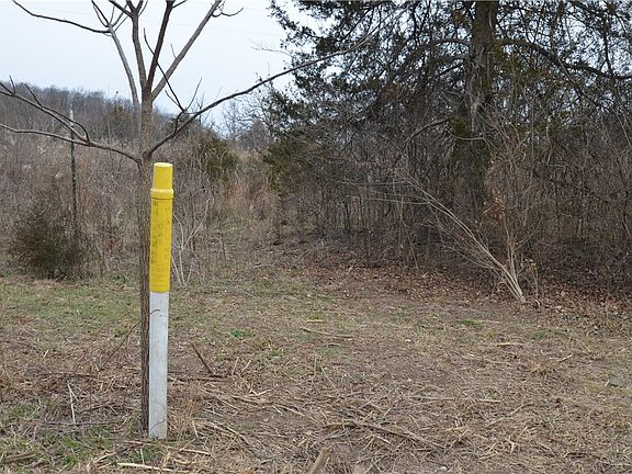 5th image of 10051 N Campbell Rd #2