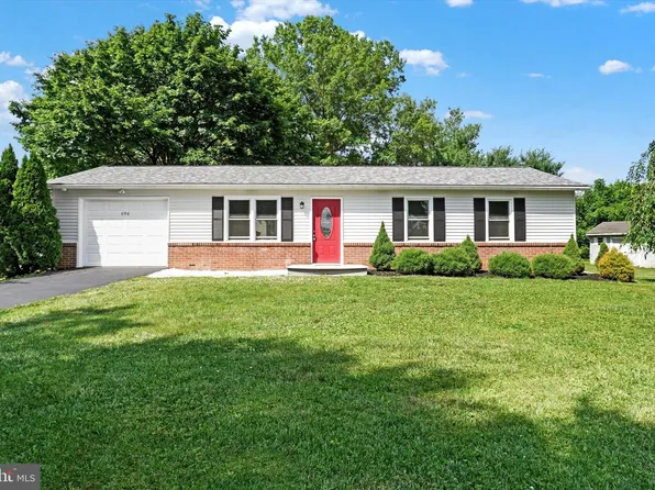 656 Kraybill Church Rd, Mount Joy, PA 17552