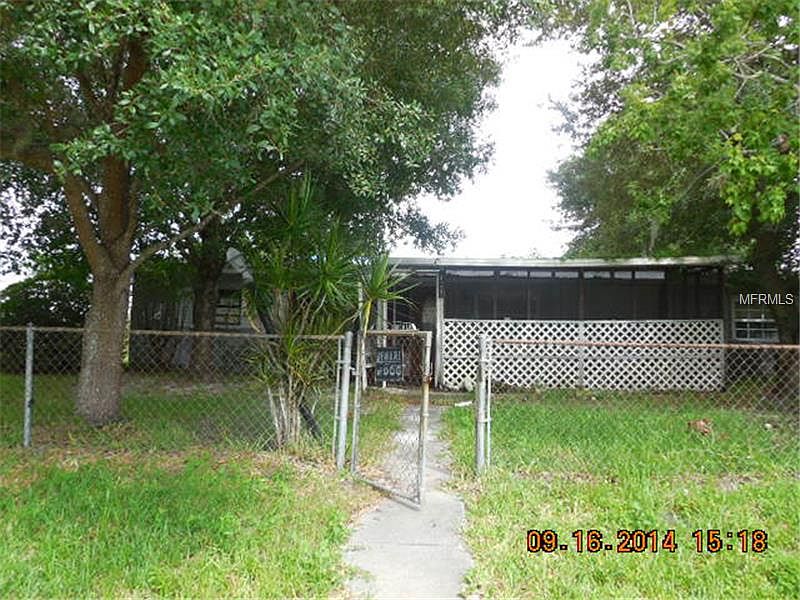 1st image of 424 Poinciana Cir