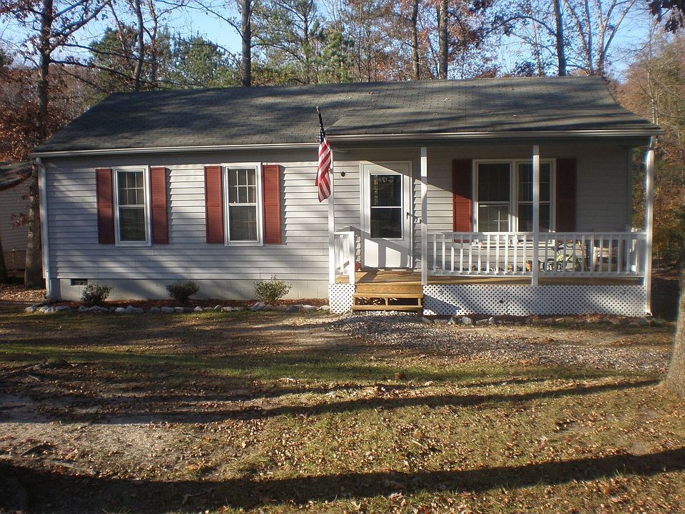 Nice Vinyl Sided Ranch