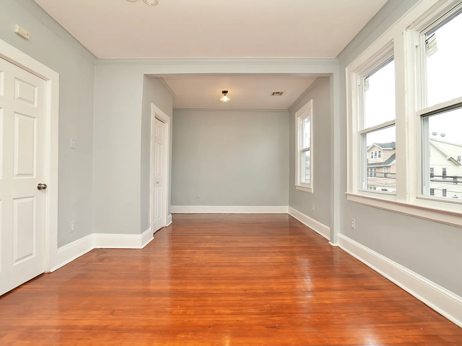 3 bed, $2,100 — Photo 1