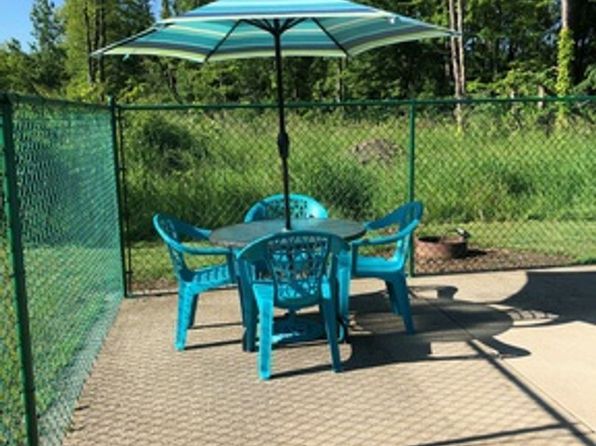 300 Maplewood Dr APT 6