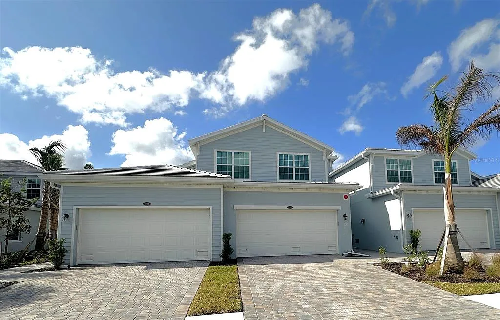 3 bed, 2.0 bath, 2110 sqft, $6,500 — Photo 1