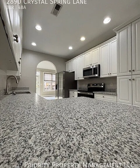 2890 Crystal Spring Ln — Photo 8