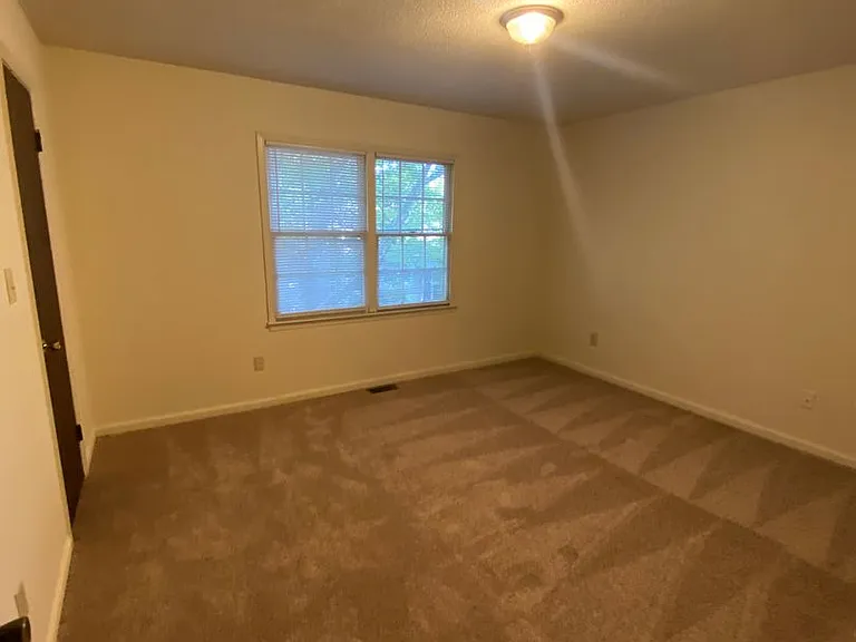 408c — Photo 6