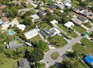 160 4th St, Naples, FL 34113