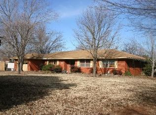 1702 E McElroy Rd, Stillwater, OK 74075