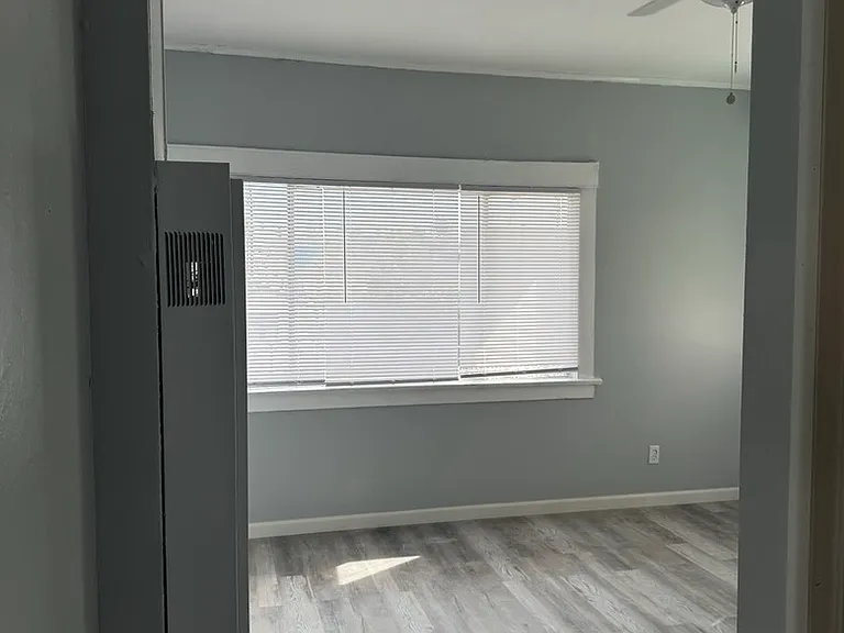 927 Magnolia Ave #3 — Photo 5