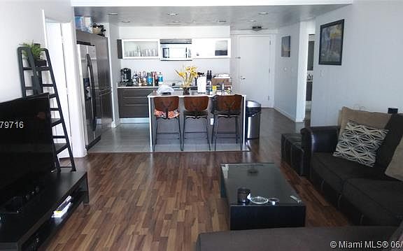 3rd image of 1900 N Bayshore Dr APT 3004