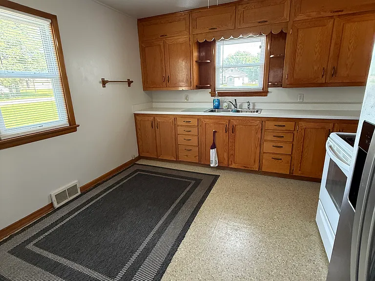 229 W Fillmore St #1 — Photo 6