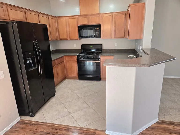 6868 Sky Pointe Dr #2076 — Photo 36