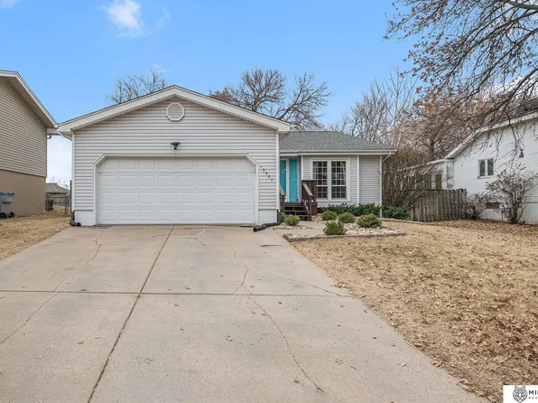 13907 Josephine St, Omaha, NE 68138