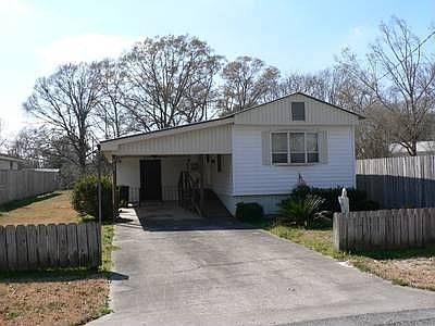 1st image of 823 N Avenue O