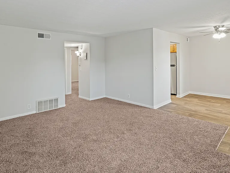 1870 Frankfort Ave #4 — Photo 3