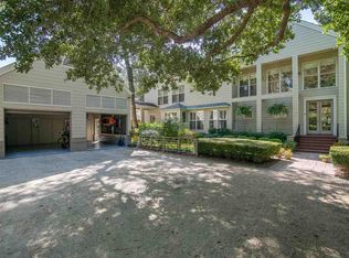 89 Cameron Ct, Pawleys Island, SC 29585