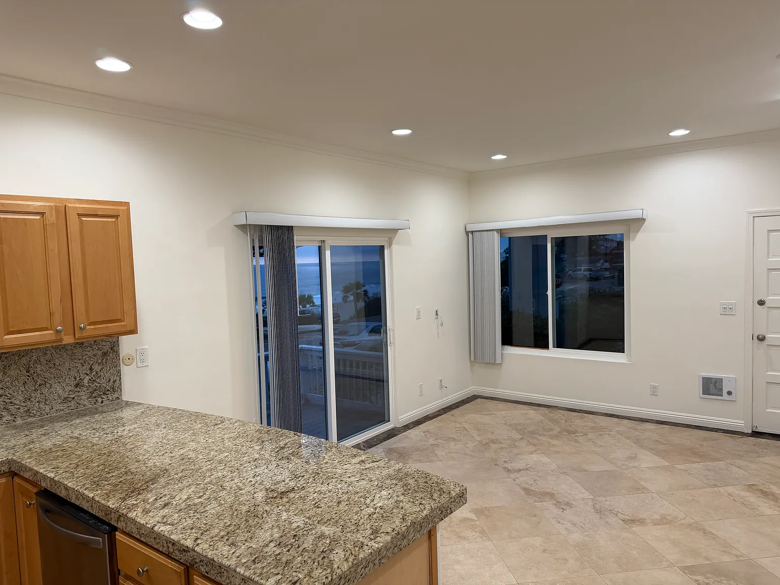 1 bed, 700 sqft, $4,350 — Photo 4