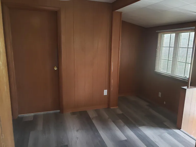 158 NW Holman St — Photo 10