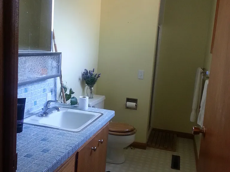 335 SW Arbor St — Photo 8