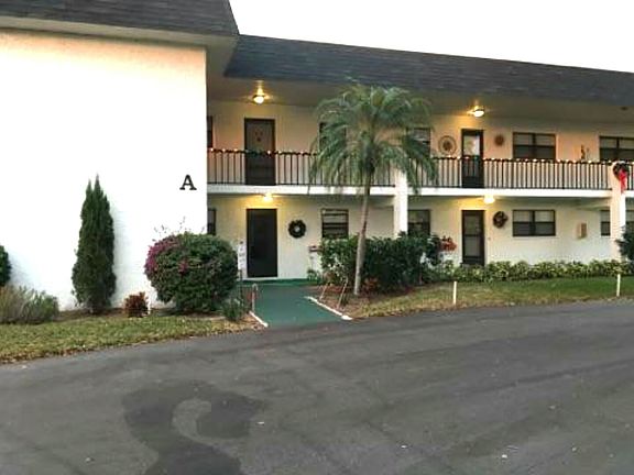 3rd image of 1749 S Highland Ave APT A2