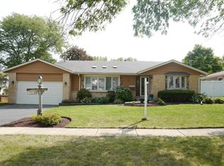 1213 60th Pl, Downers Grove, IL 60516