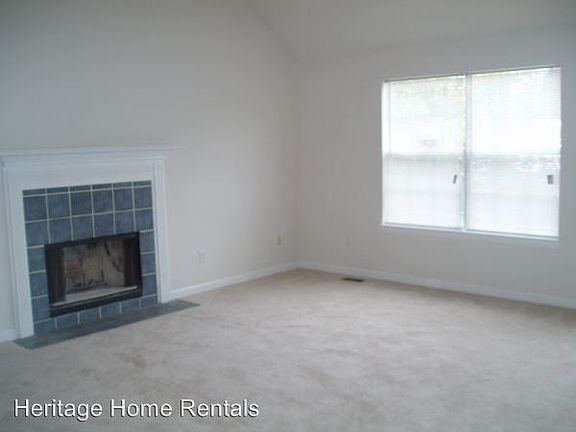 3rd image of 7378 Essex Dr