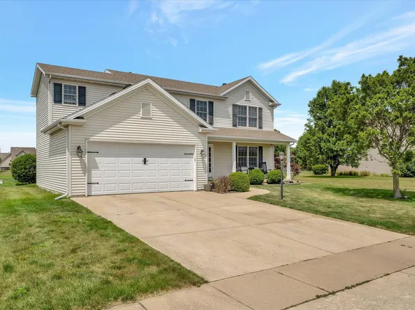 605 Country Acres Rd, Saint Joseph, IL 61873