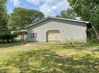 11105 Springfield Rd, North Lima, OH 44452