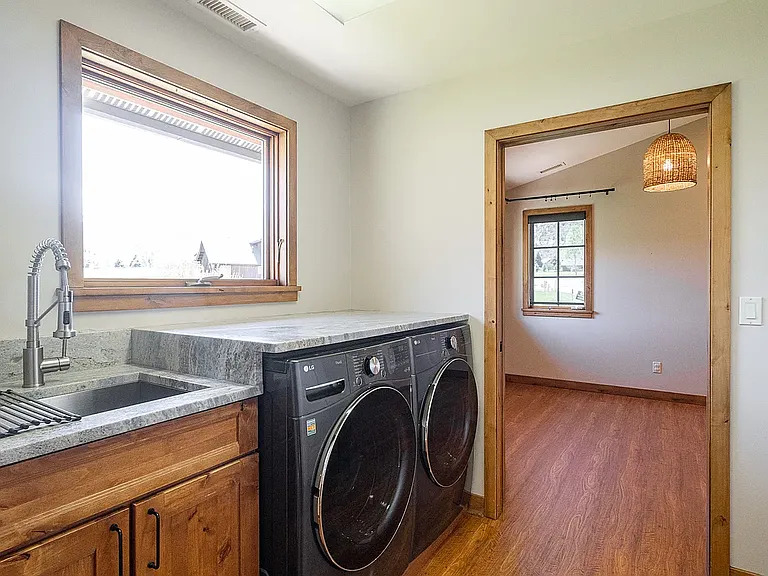 13 Laird Ln — Photo 26
