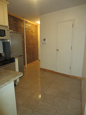 Rented by Majesty Management | media 55