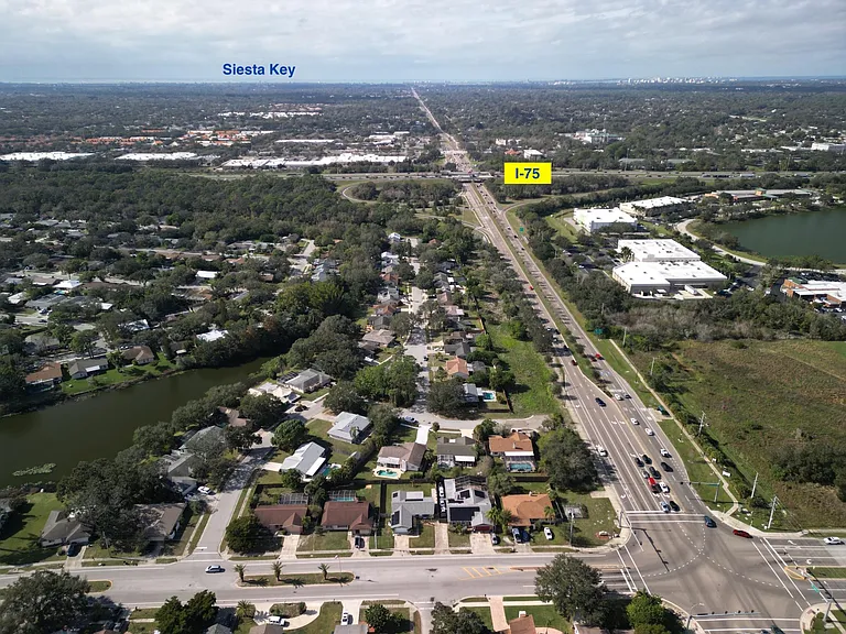 6524 Mauna Loa Blvd — Photo 19