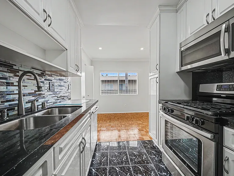 6342 Morse Ave #309 — Photo 18