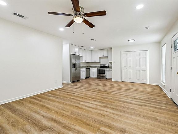 3rd image of 3600 N Homestead Dr