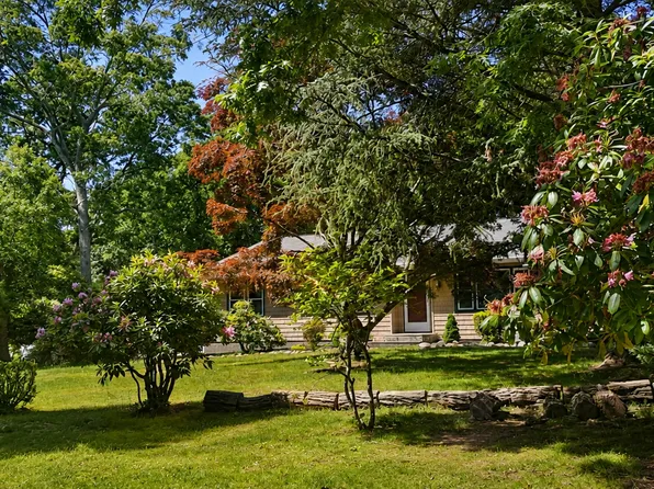 (undisclosed Address), Shoreham, NY 11786