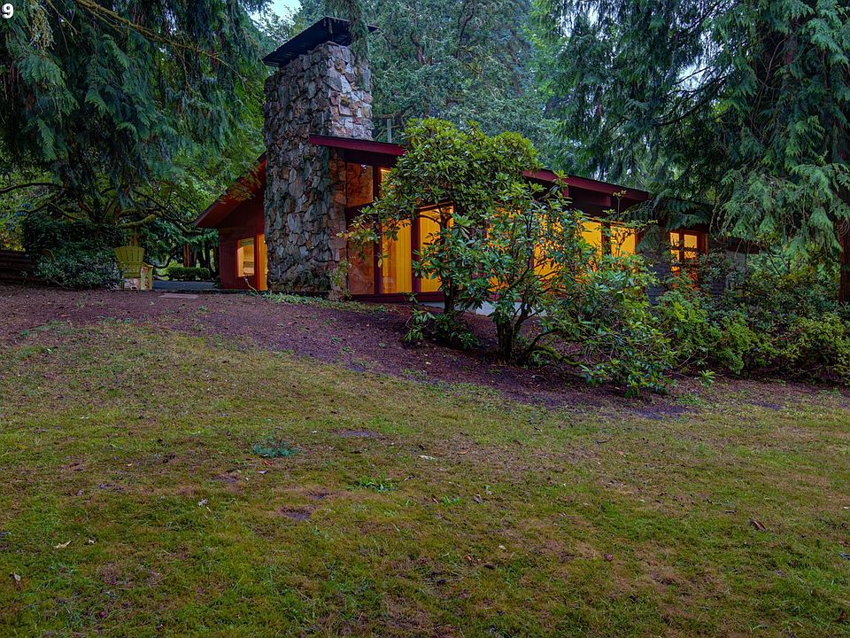 1st image of 8407 NE 88th St