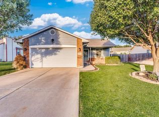 2433 N Rutgers St, Wichita, KS 67205