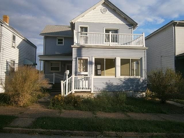 1st image of 906 Ellsworth Ave
